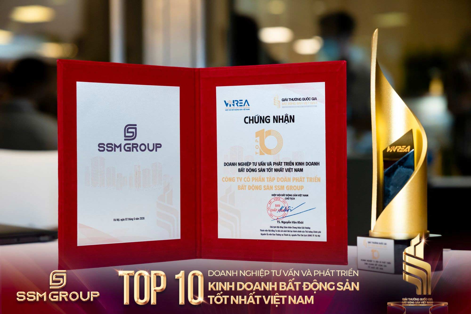 Dấu ấn được nối dài qua từng tháng