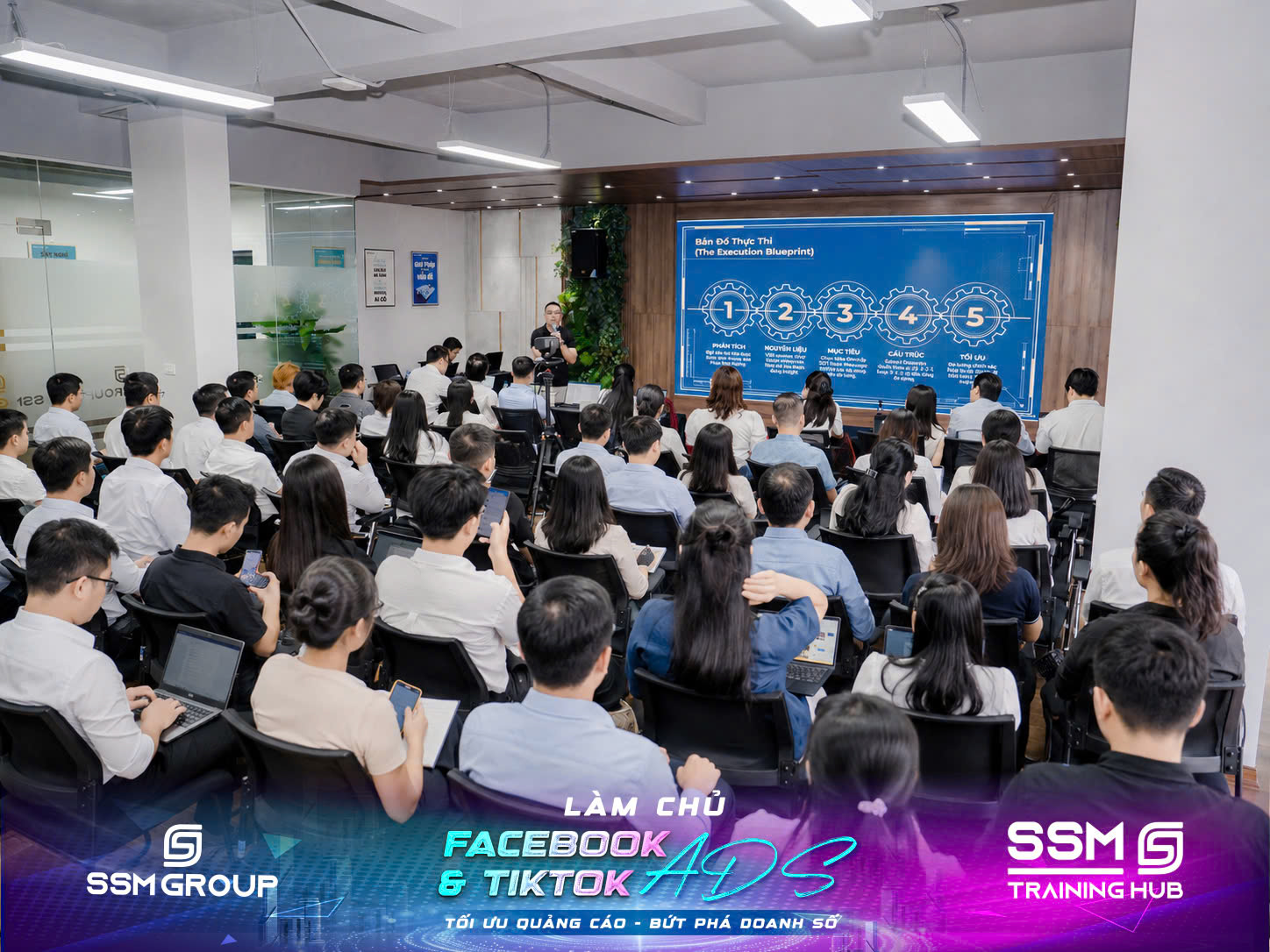 Buổi đào tạo tối ưu quảng cáo tại Văn phòng SSM Group Đông Hà Nội